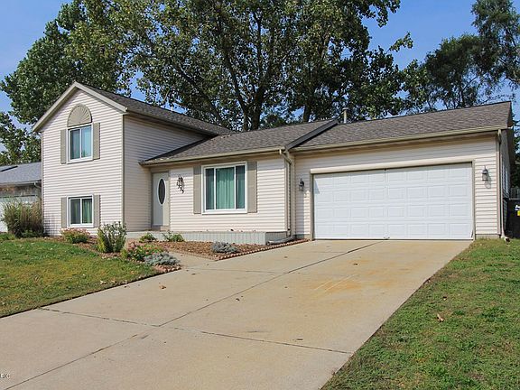 2nd image of 1333 Manorwood Dr SE