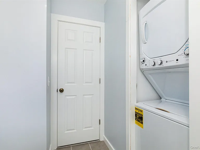 68 Clark St #2 — Photo 10