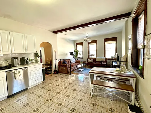 443 Hanover St #2 Photo 1
