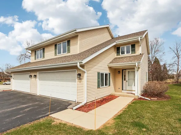 1033 Fleetfoot DRIVE, Waukesha, WI 53186