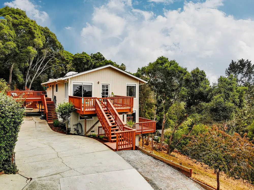 150 Charman Hill Rd photo 1