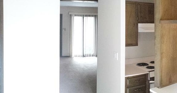 5th image of 2331 S 74th St Unit 34