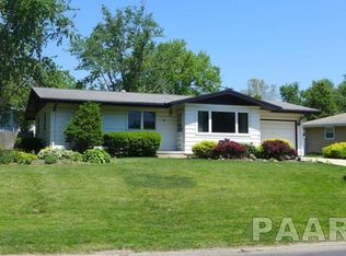 5617 N Hamilton Rd, Peoria, IL 61614