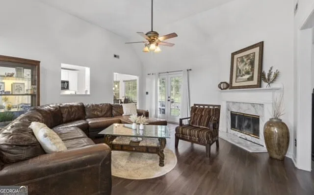 3213 Stonemill Dr — Photo 2