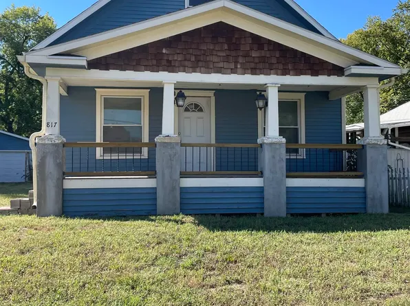817 SE Chandler St, Topeka, KS 66607