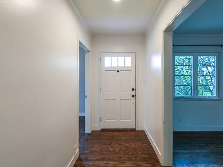 1215 Meadowbrook Rd — Photo 6