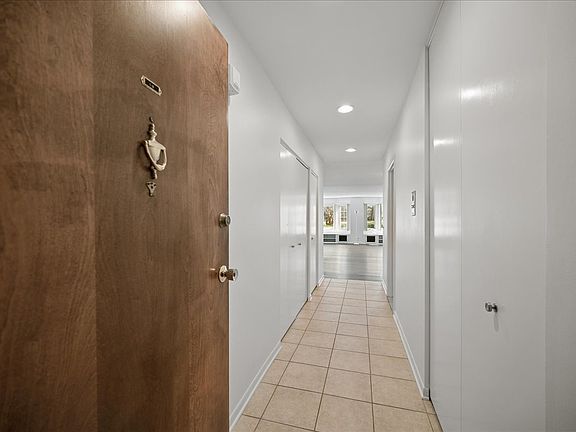 2nd image of 715 Ridge Rd #1BN