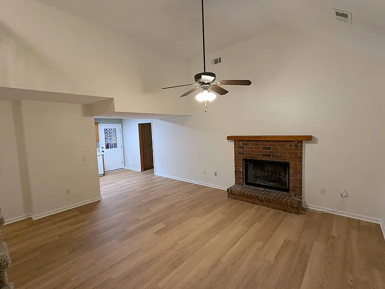 250 Cassie Ree Rd — Photo 6