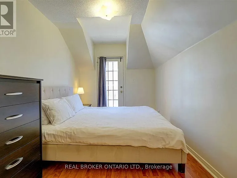 37 Four Winds Dr #26 — Photo 11