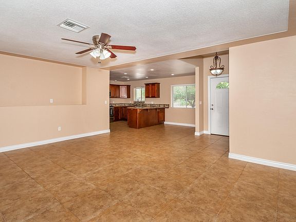 3rd image of 860 W Heather Dr