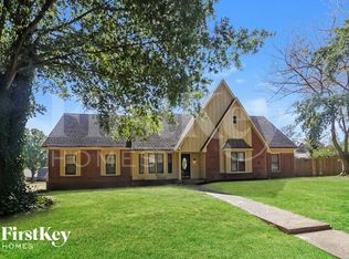 629 Royal Crown Dr, Collierville, TN 38017