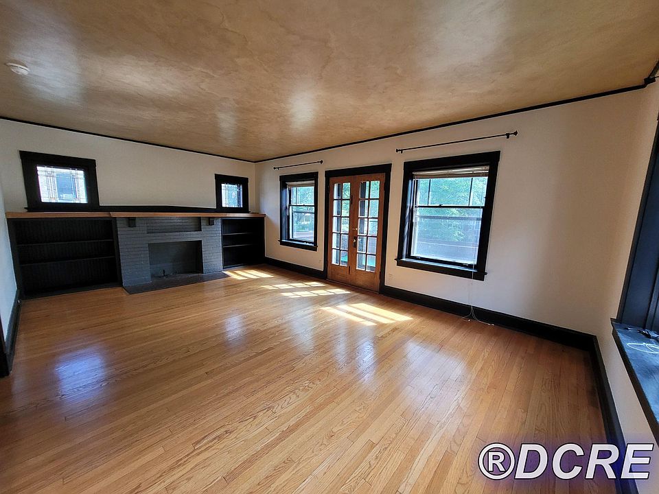 1st image of 820 Michigan Ave APT 2A