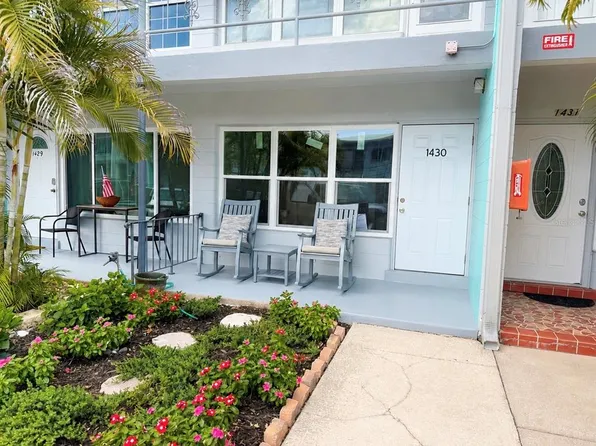 4325 58th Way N APT 1430, Kenneth City, FL 33709