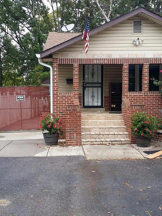 2nd image of 9600 Woodland Ave