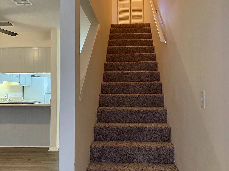 860 Premier Dr — Photo 8