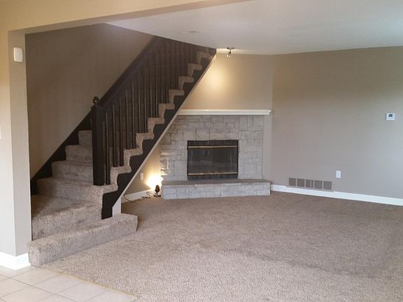 3rd image of 412 NE 6th St APT D