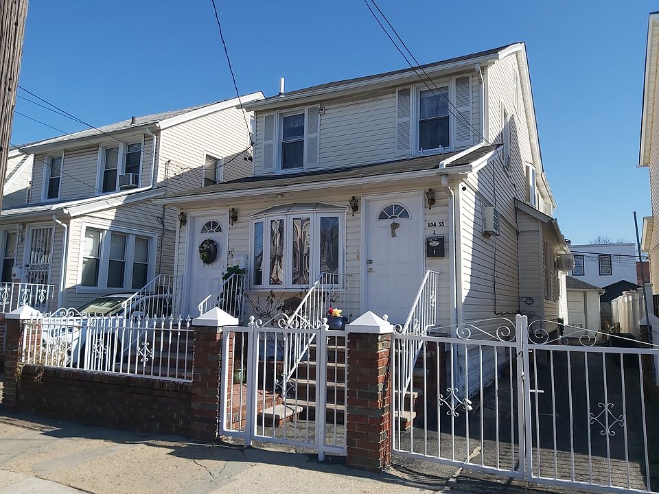 1st image of 10455 122nd St