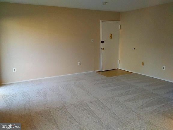 4th image of 7479 Little River Tpke APT 204