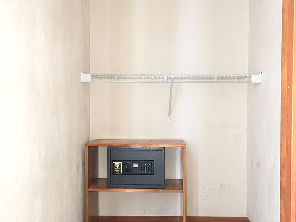 Master Walk In Closet