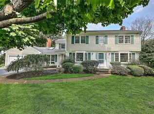 14 Broadview Dr, Barrington, RI 02806