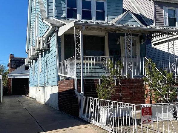 15011 17th Ave, Whitestone, NY 11357