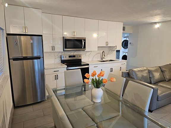 4th image of 3605 Indian Creek Dr APT 203