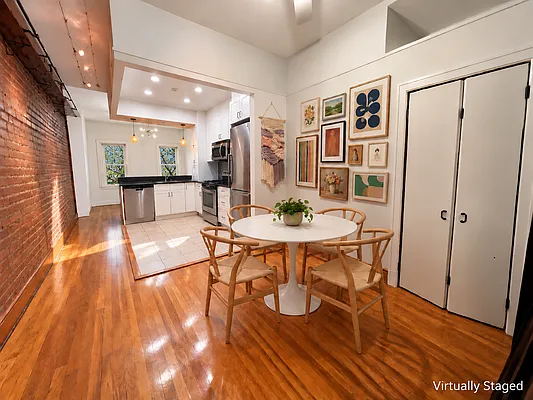 Dining area, photo 1