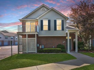 43940 Elm Dr, Sterling Heights, MI