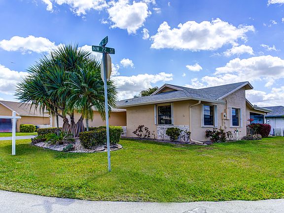 3rd image of 8016 NW 72nd St