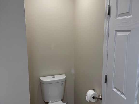 5th image of 429 Curtis Pl