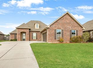 2480 Dixie Dr, Covington, LA 70435
