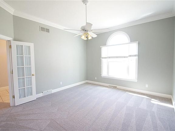 3rd image of 156 Countryview Ave