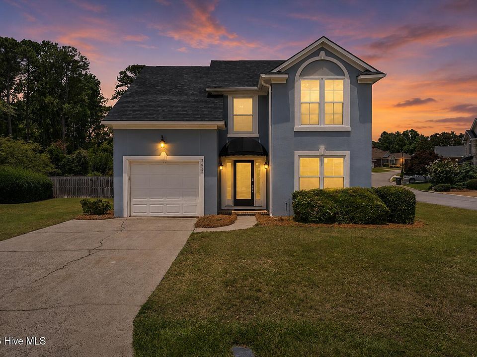 1st image of 2622 Chaucer Drive