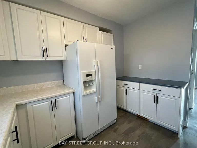 27 Lindsay Ct — Photo 10