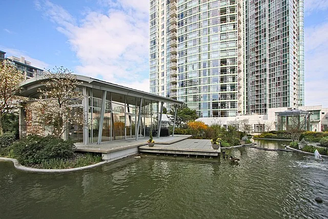 1199 Marinaside Cres #3003 — Photo 20