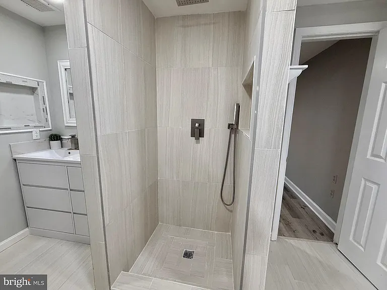 14713 Flints Grove Pl — Photo 38