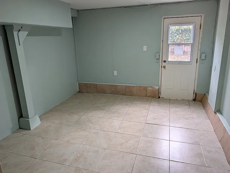 204 Catalina Ave — Photo 12