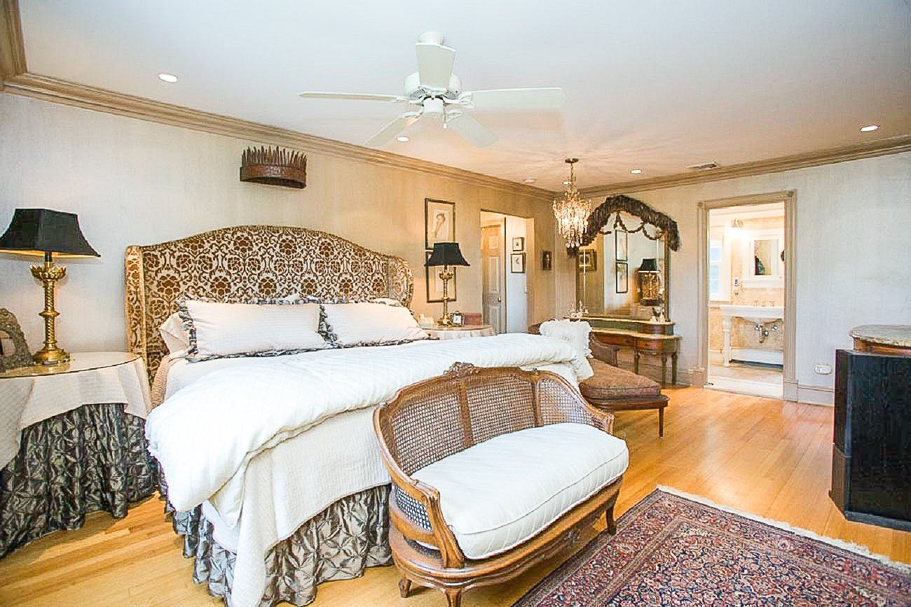  Master Bedroom with En Suite