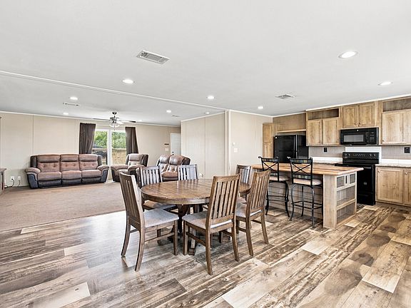 5th image of 120 Granite Dr