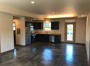 13643 E Burnside St, Portland, OR 97233