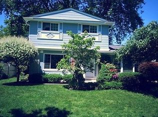 23117 Montclair Dr, Farmington Hills, MI 48336