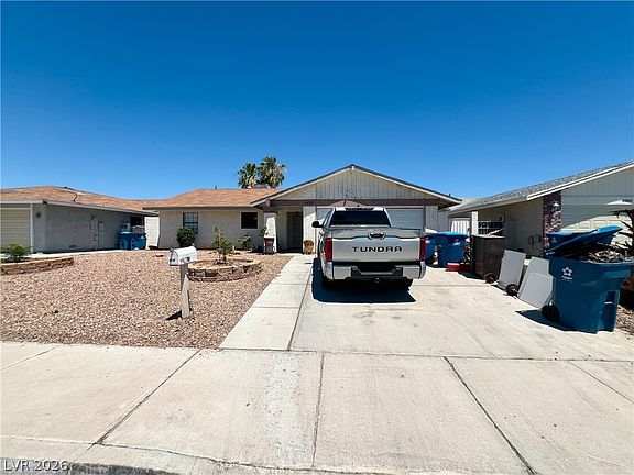 3rd image of 4458 Eureka Cir