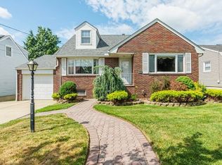 14 Arn Ter, Secaucus, NJ 07094