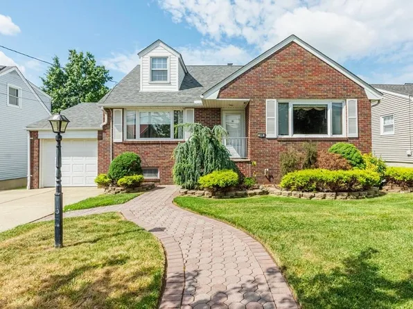 14 Arn Ter, Secaucus, NJ 07094