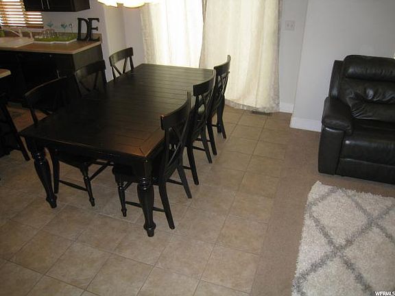 5th image of 2564 N Cypress Way