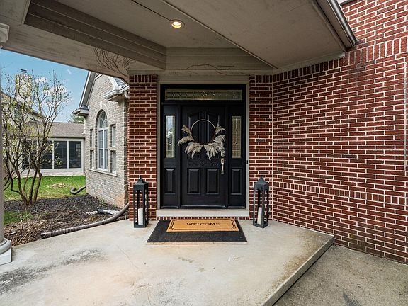 2nd image of 5003 Cavendish Ct