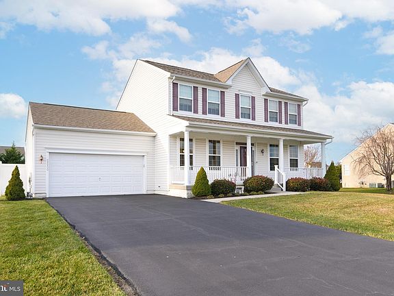 3rd image of 24800 Shoreline Dr