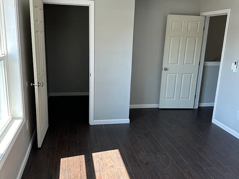 2 Mill Rd #2 — Photo 3