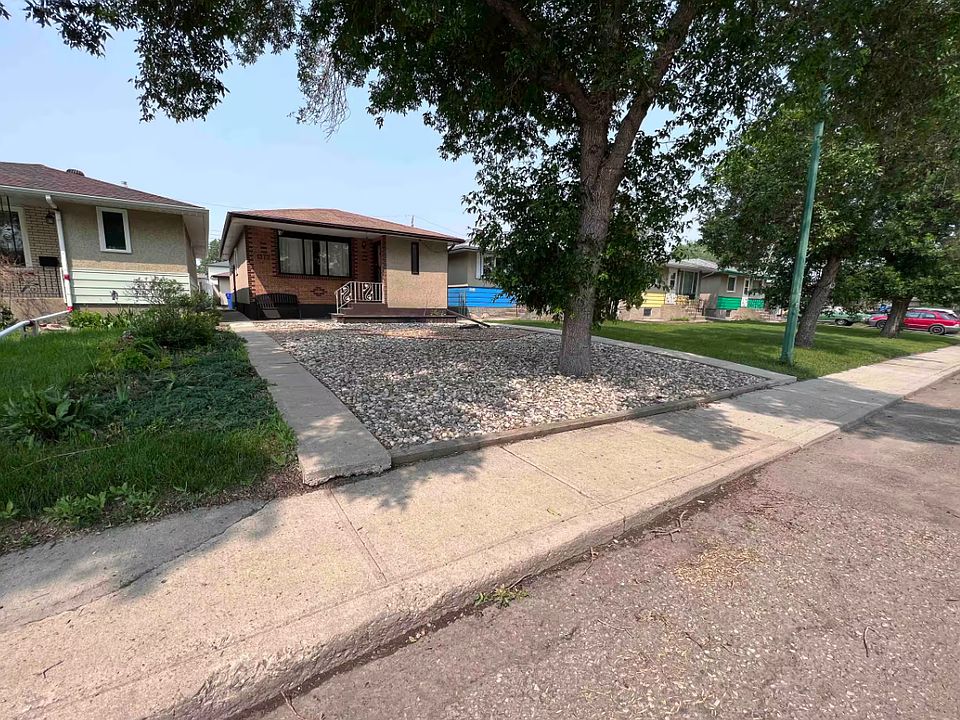 1st image of 1376 Rupert St
