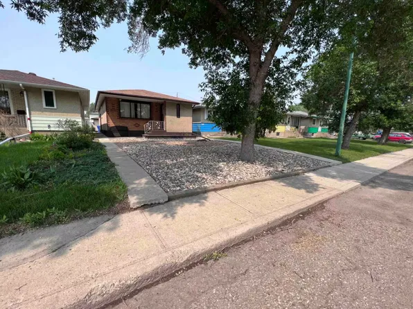 1376 Rupert St, Regina, SK S4N 1V7